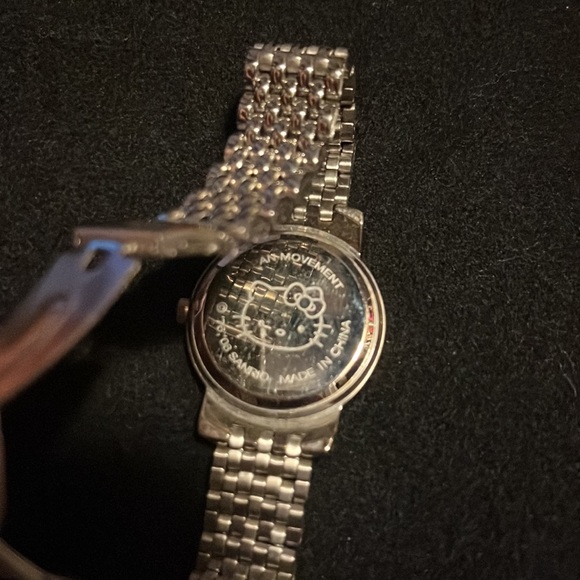 Hello kitty watch - Picture 2 of 4